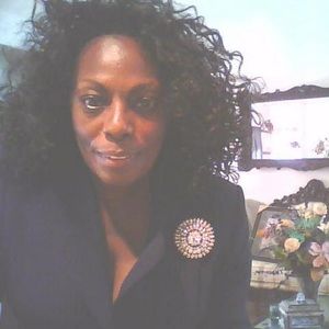 Meet your Posher, Della